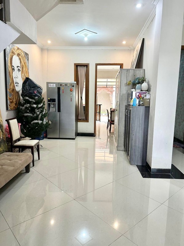 Rumah Mewah 2 Lantai Lokasi Sangat Dekat Dengan Pakuwon Mall, Condongcatur, Depok, Sleman