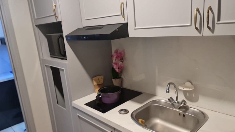 Sewa Apartemen One Icon Surabaya: 3BR Private Lift, Connect TP, Turun Harga!