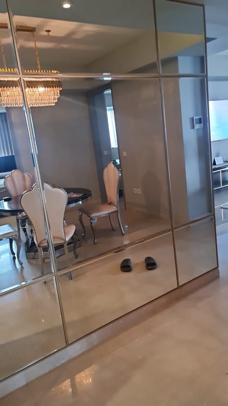 Sewa Apartemen One Icon Surabaya: 3BR Private Lift, Connect TP, Turun Harga!