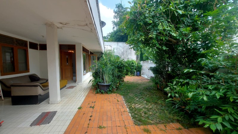 Dijual Rumah Luas Lokasi Premium Senopati Area, Cibeber Kebayoran Baru