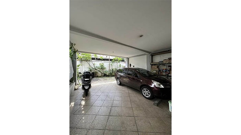 Rumah Jl. H. Mucthar Raya, Pertukangan Utara, Pesangrahan