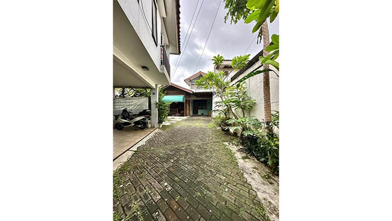 Rumah Jl. H. Mucthar Raya, Pertukangan Utara, Pesangrahan