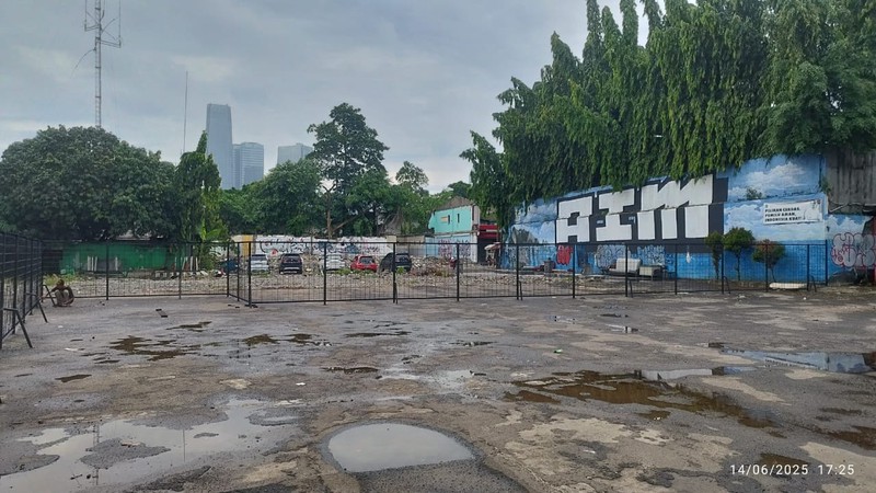 Tanah di Tendean Jakarta Selatan 