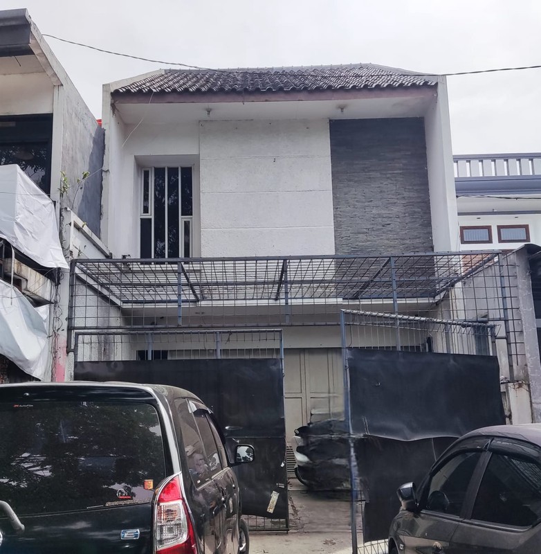 STRATEGIS! Ruko 2 Lantai Siap Pakai di Moch Toha, Bandung!