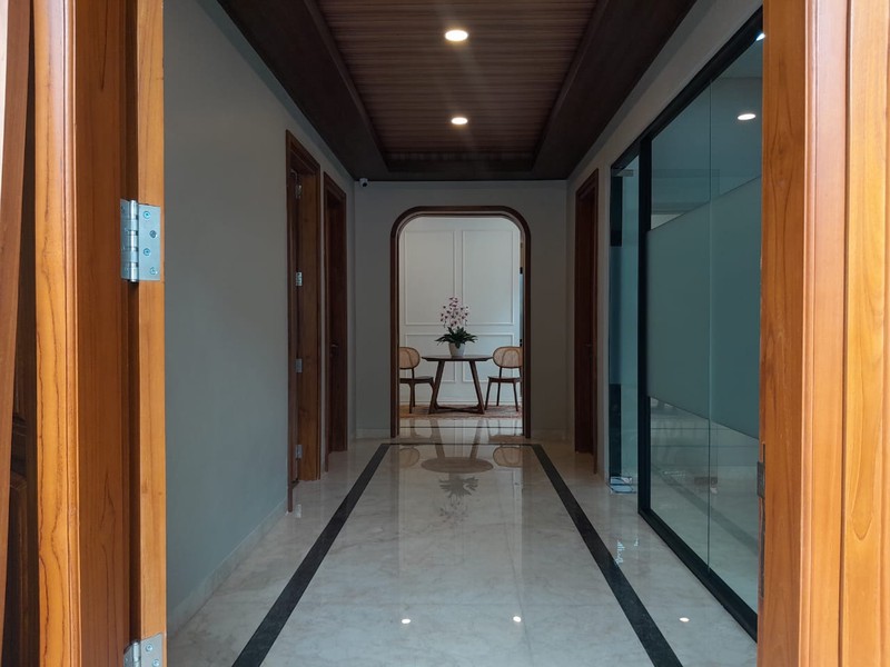 Disewakan Gedung Kantor Siap Pakai Di Blok M Jakarta Selatan