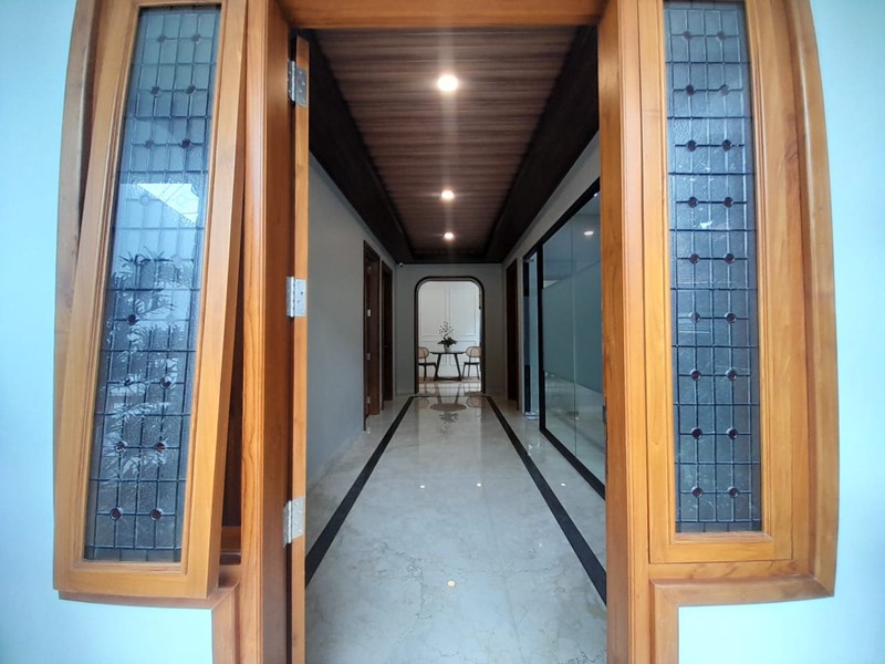 Disewakan Gedung Kantor Siap Pakai Di Blok M Jakarta Selatan