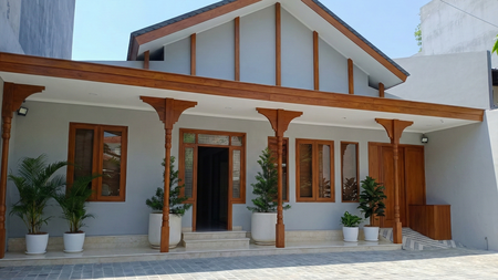 Disewakan Gedung Kantor Siap Pakai Di Blok M Jakarta Selatan