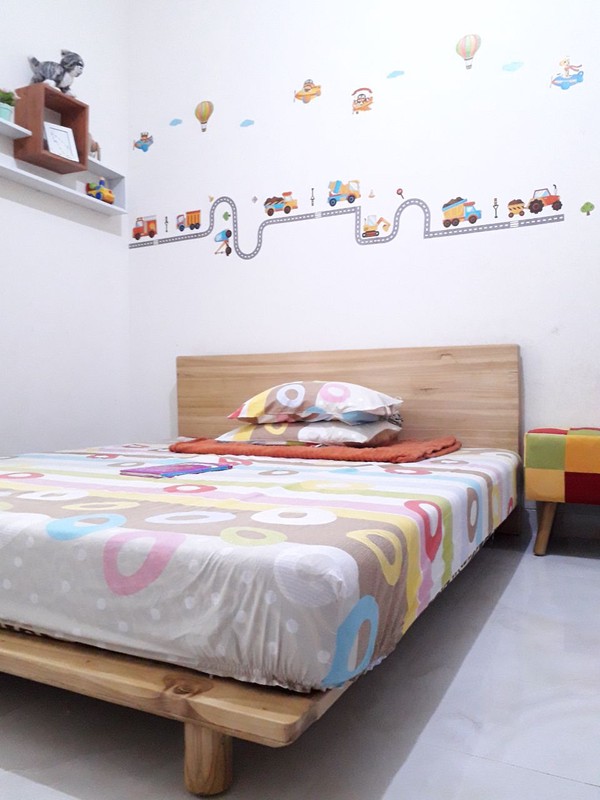 Rumah 2 Lantai Siap Huni dengan Hunian Nyaman dan Asri @Limo, Depok