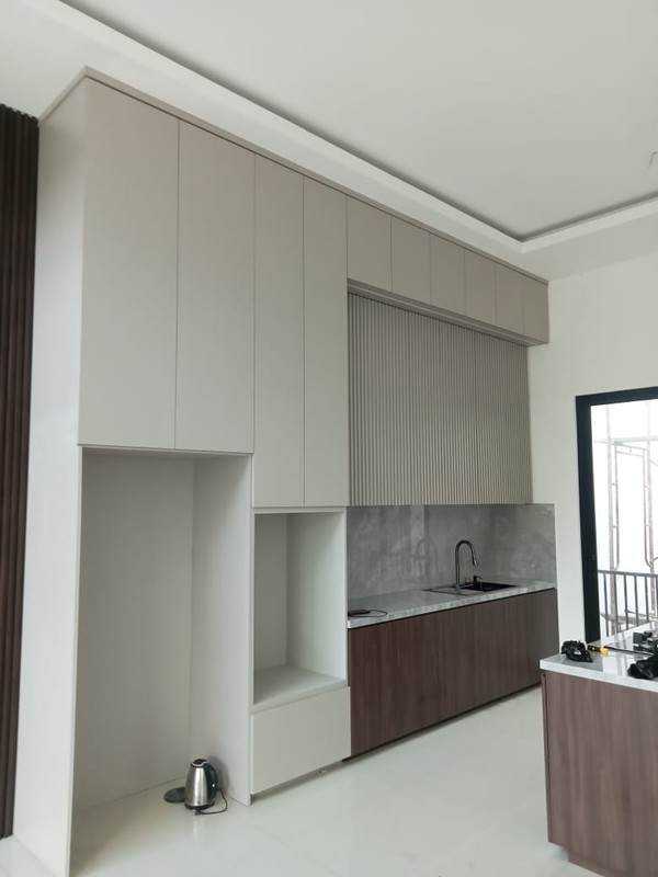 Dijual Rumah Minimalis 3 Lantai di Citra Dua Extension
