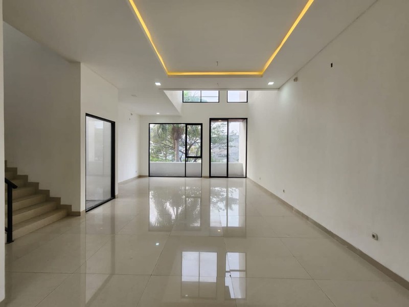 Dijual Rumah Minimalis 3 Lantai di Citra Dua Extension
