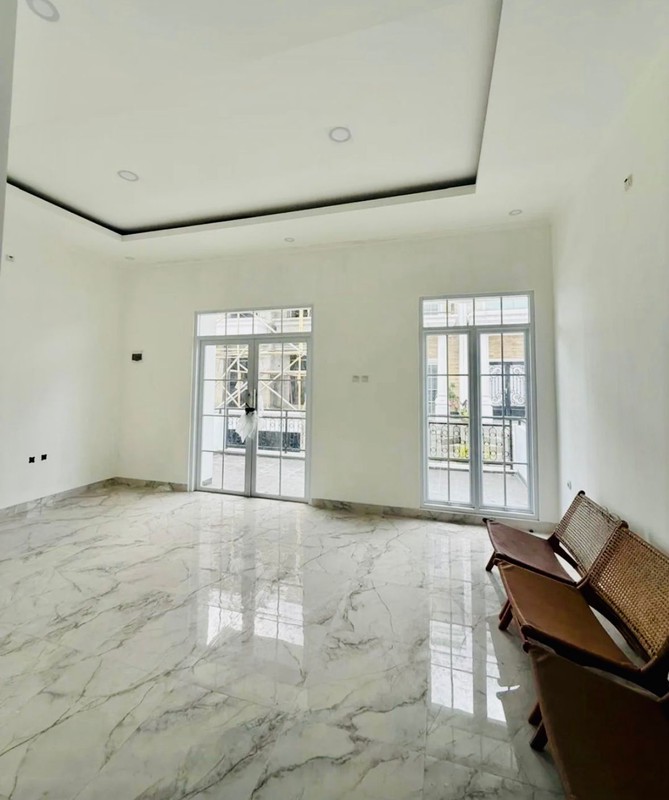 Rumah 2 Lantai Siap Huni dengan Hunian Nyaman dan Asri @Pesanggrahan, Jakarta Selatan