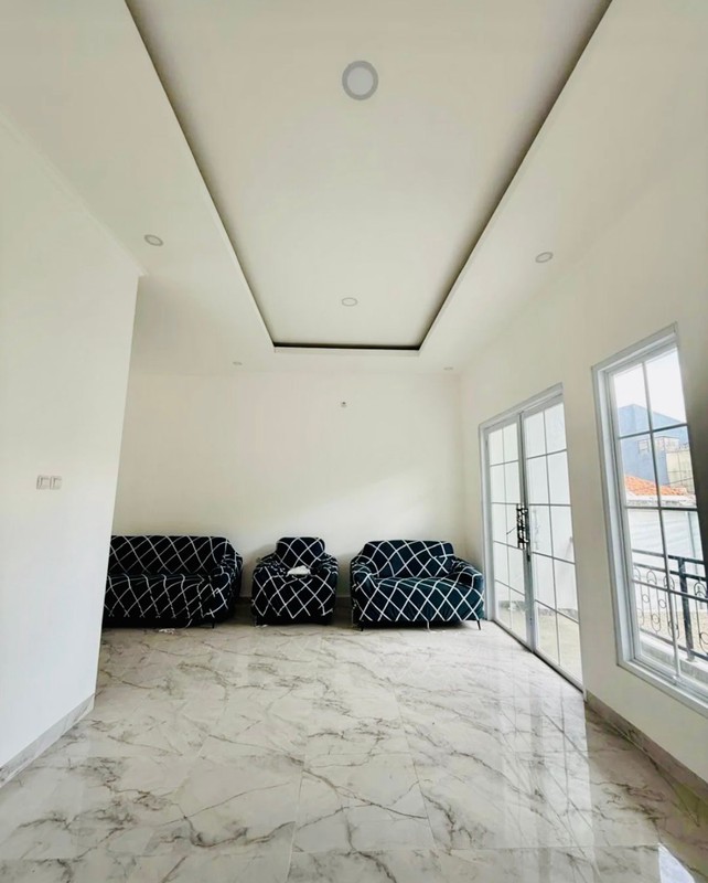 Rumah 2 Lantai Siap Huni dengan Hunian Nyaman dan Asri @Pesanggrahan, Jakarta Selatan