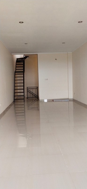 Ruko 3 Lantai di Terusan Buah Batu Bandung
