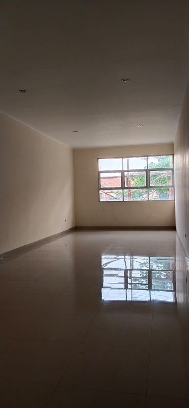 Ruko 3 Lantai di Terusan Buah Batu Bandung