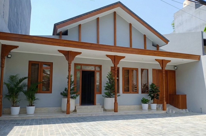 Dijual Rumah/Kantor Lokasi Strategis Di Jl. Sungai Sambas, Kebayoran Baru, Jakarta Selatan