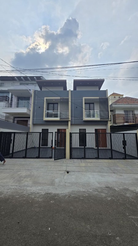 Dijual Rumah Brand New di Meruya Selatan