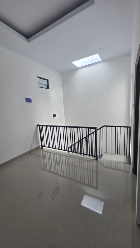 Dijual Rumah Brand New di Meruya Selatan