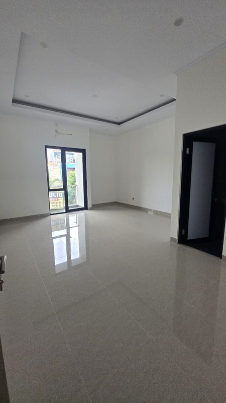 Dijual Rumah Brand New di Meruya Selatan