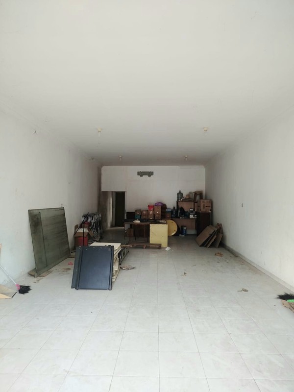 Ruko Disewakan - Lokasi Super Strategis di Jalan Solo-Yogya