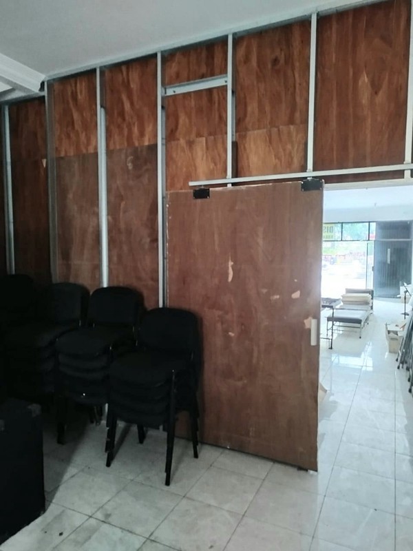 Ruko Disewakan - Lokasi Super Strategis di Jalan Solo-Yogya