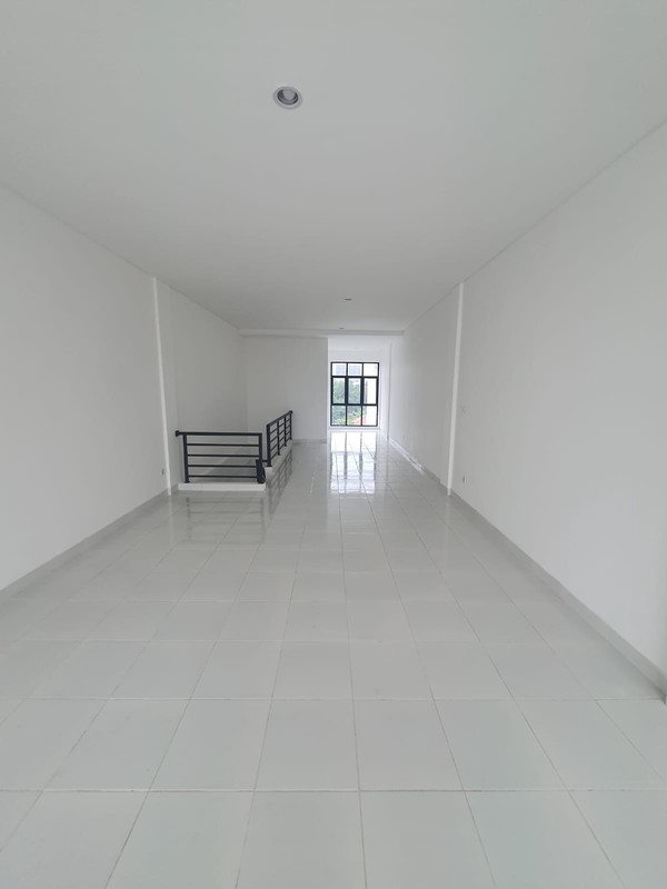 Dijual Ruko Brand New 3.5 Lantai Cengkareng Jakarta Barat