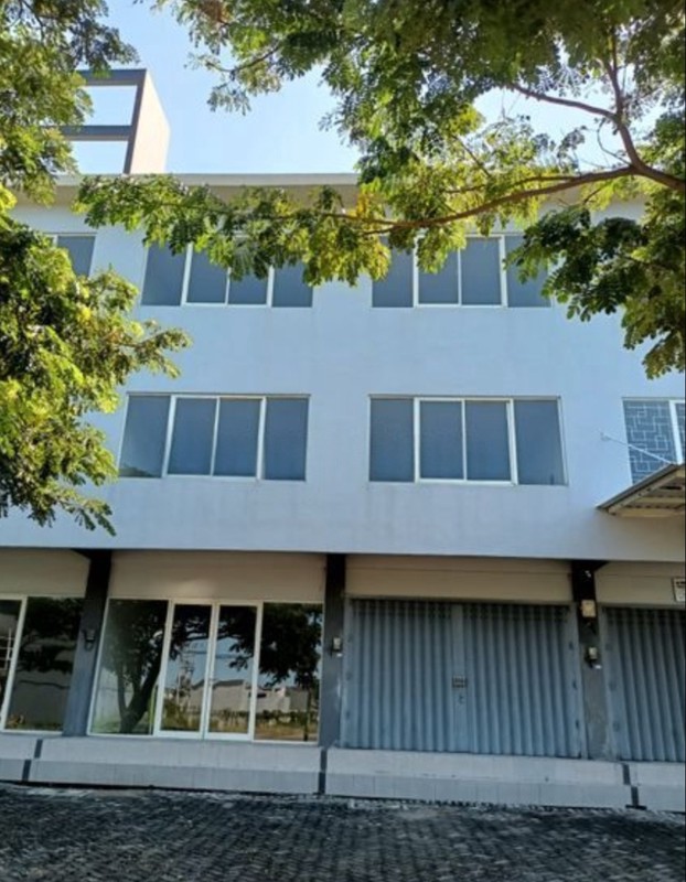 DIJUAL CEPAT RUKO 3 LANTAI ROYAL TOWNHOUSE