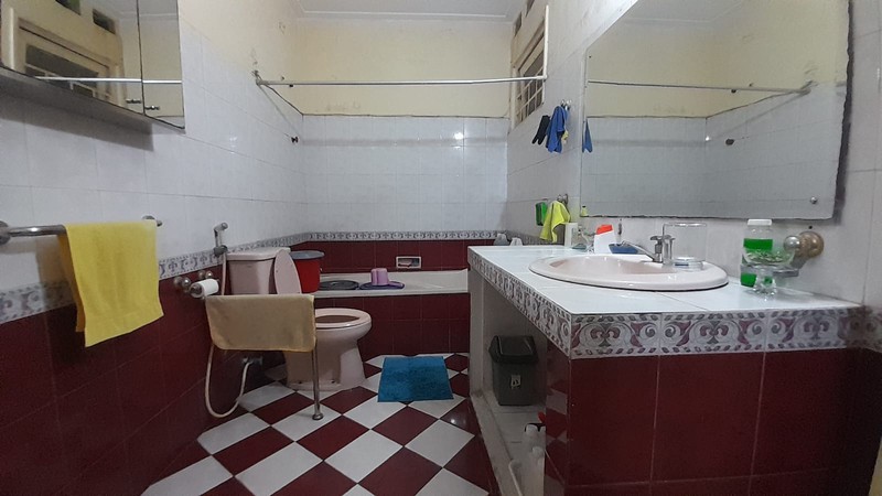 Rumah 2 Lantai Luas 492m2 Lokasi di Tebet Jaksel