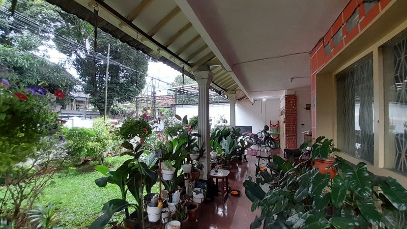 Rumah 2 Lantai Luas 492m2 Lokasi di Tebet Jaksel