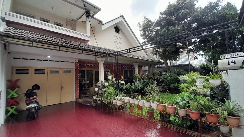 Rumah 2 Lantai Luas 492m2 Lokasi di Tebet Jaksel