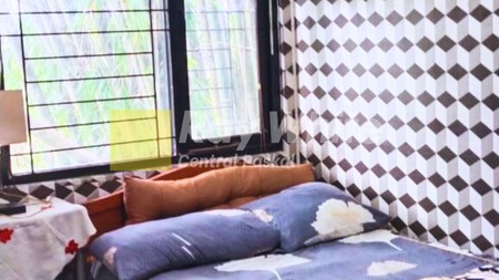 Rumah 2 Lantai Pinggir Jalan di Mekarwangi Bandung