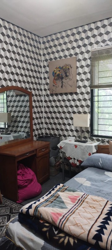 Rumah 2 Lantai Pinggir Jalan di Mekarwangi Bandung