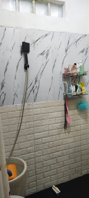 Rumah 2 Lantai Pinggir Jalan di Mekarwangi Bandung