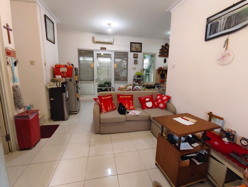 Rumah 2 lantai Kota Wisata