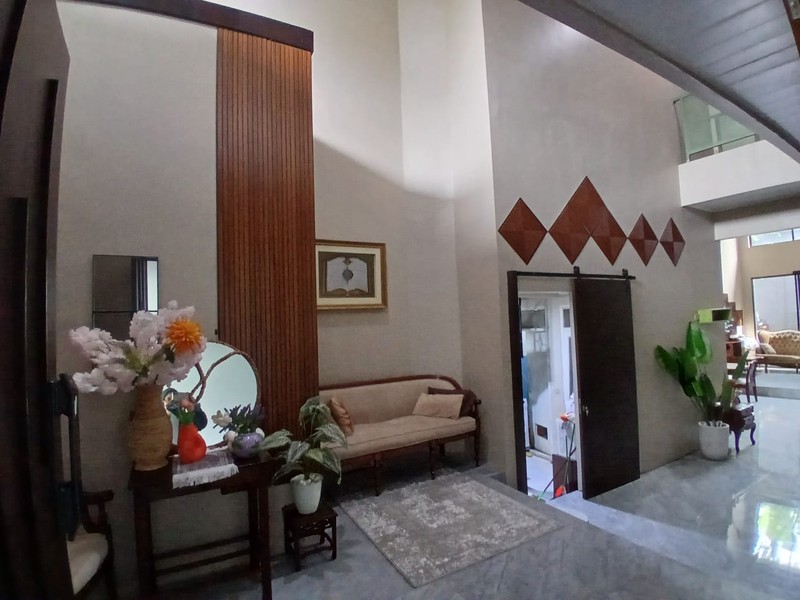 Dijual cepat rumah bagus di jalan sakura,cinere depok