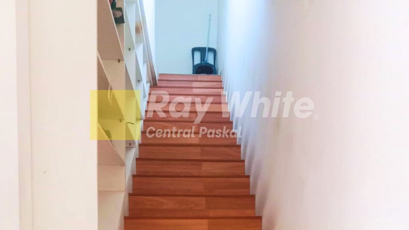 Rumah Mewah 2 Lantai di Parakan Batununggal