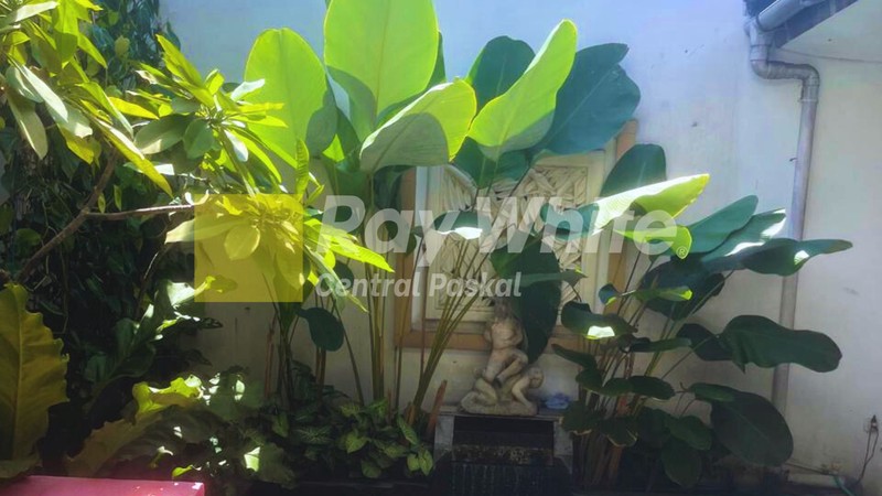 Rumah Mewah 2 Lantai di Parakan Batununggal