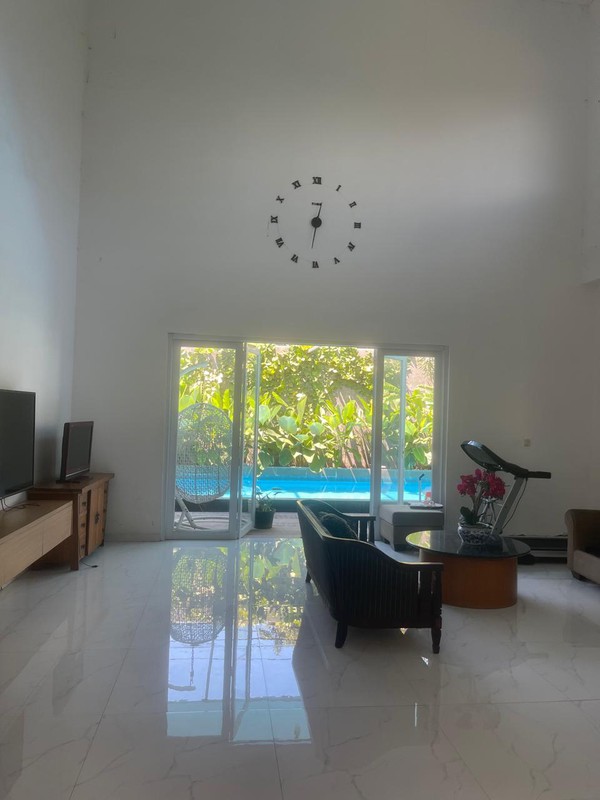 Rumah Mewah 2 Lantai di Parakan Batununggal