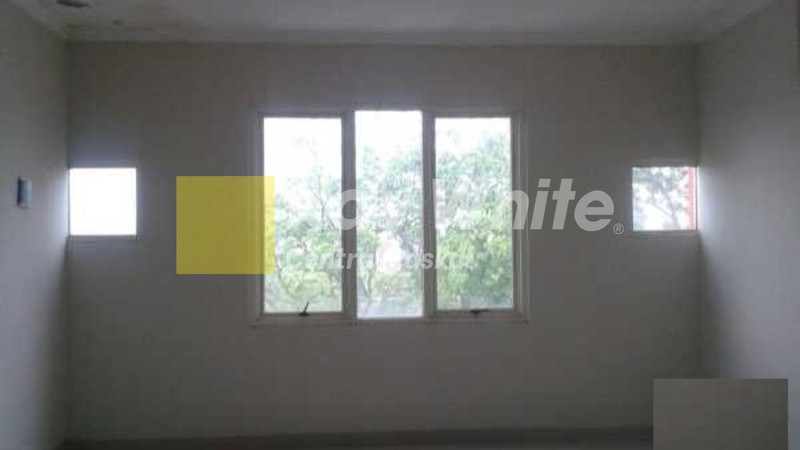 Ruko Terawat Untuk Kantor di Sayap Soekarno Hatta Bandung