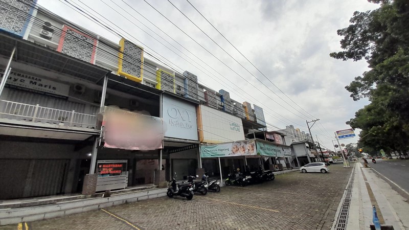Disewakan Ruko 3 Lantai Strategis di Grand Maris, Banyurojo, Mertoyudan, Magelang