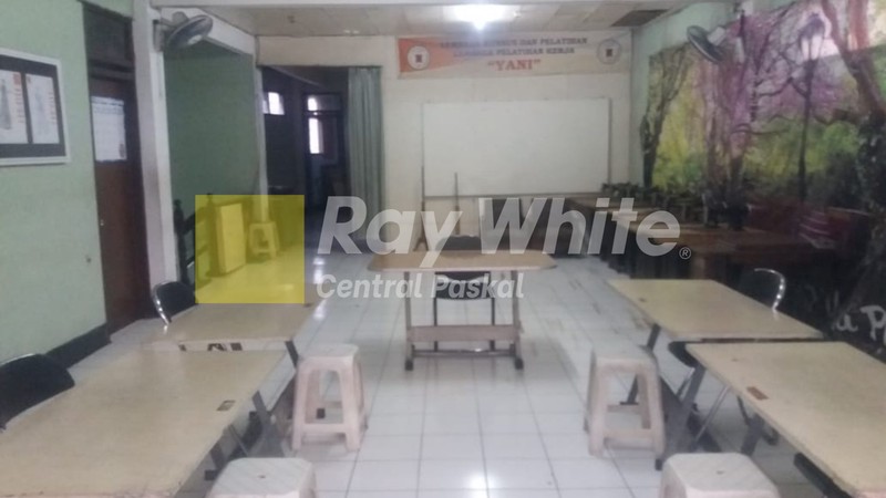 Ruko Terawat Untuk Usaha di Ciateul Bandung