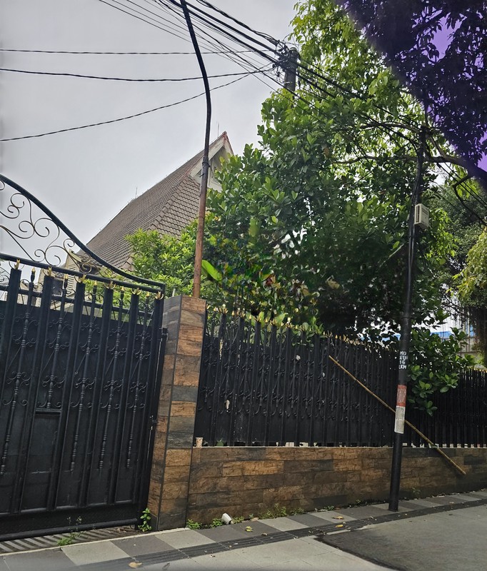 Disewakan 1200 M2 Rumah Raya Diponegoro - Raya Darmo - Surabaya Pusat Kota - Hadap Nol Jalan Raya Cocok Buat Segala Usaha