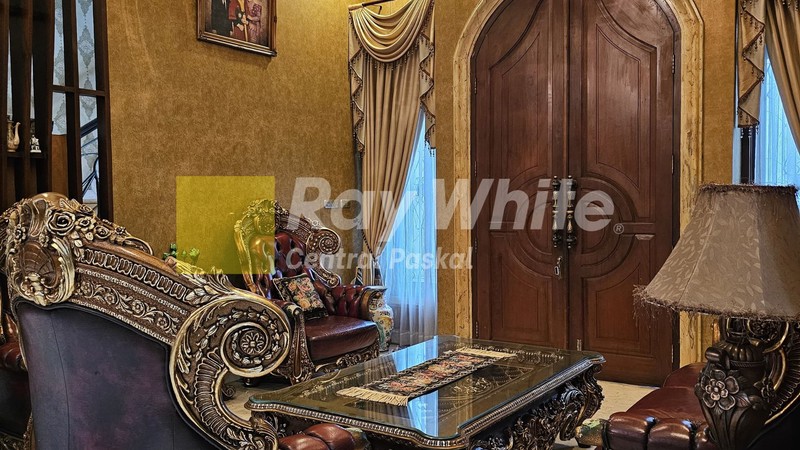 Rumah Megah Full Furnished di Sayap Kiaracondong Bandung