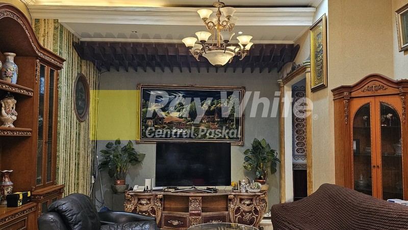 Rumah Megah Full Furnished di Sayap Kiaracondong Bandung