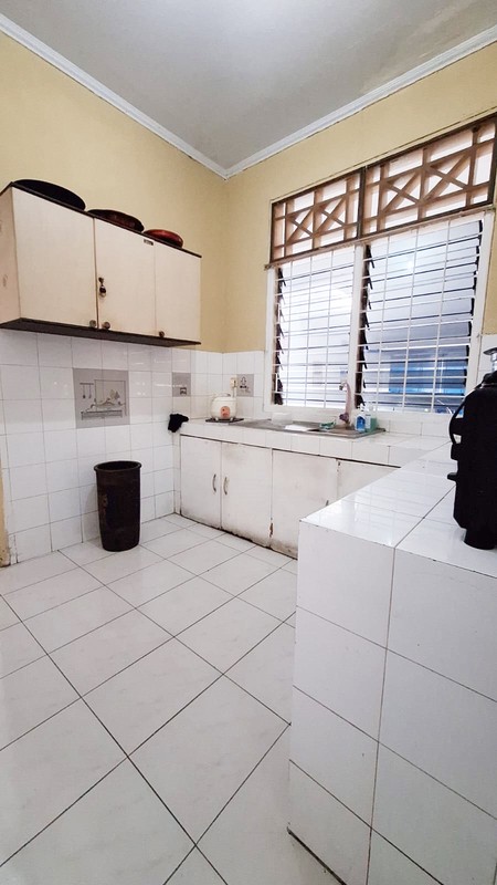 Rumah Siap Huni dengan halaman luas di Cluster Garuda Bintaro, Jakarta Selatan