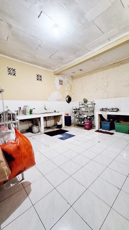 Rumah Siap Huni dengan halaman luas di Cluster Garuda Bintaro, Jakarta Selatan