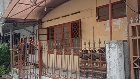 Rumah Dijual Dijalan Peneleh Surabaya Pusat
