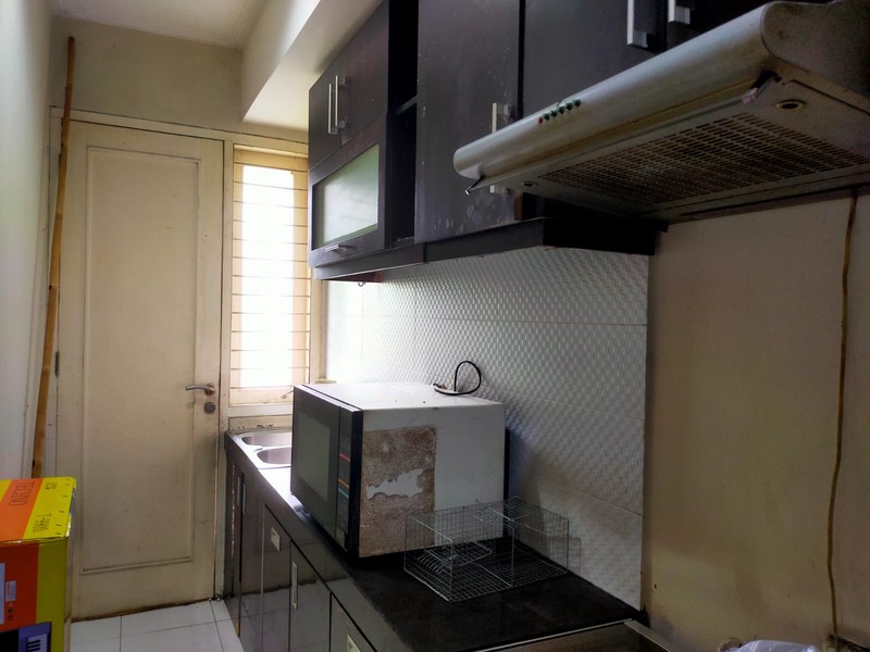 Rumah Bagus, 2 Lantai, Bebas banjir, siap huni di Bintaro