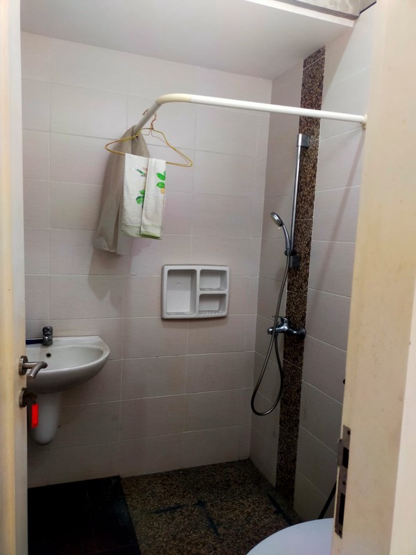 Rumah Bagus, 2 Lantai, Bebas banjir, siap huni di Bintaro