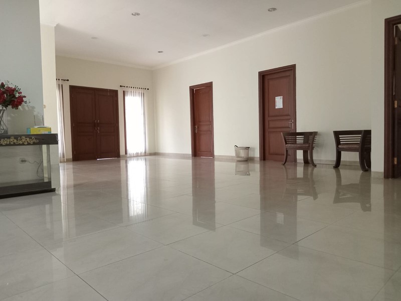 Rumah Mewah dan terawat di Yasyi Hills, Cilandak, Jakarta Selatan