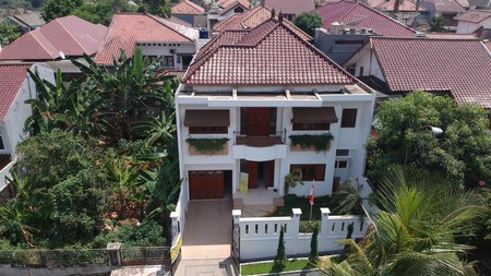 Rumah 2 Lantai Cinere, dekat Tol dan MRT